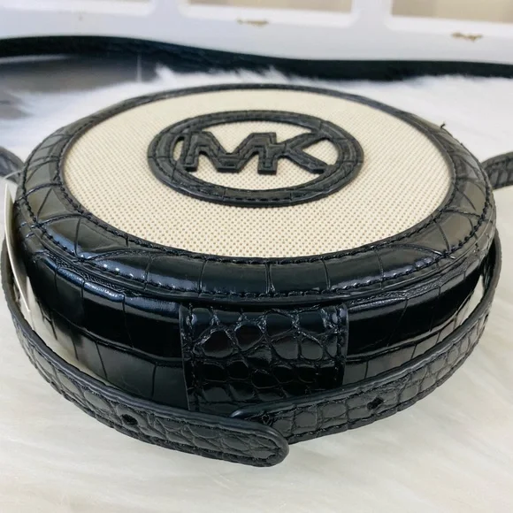 Michael Kors Aidy Small Canteen Crossbody XBody - Picture 7 of 14